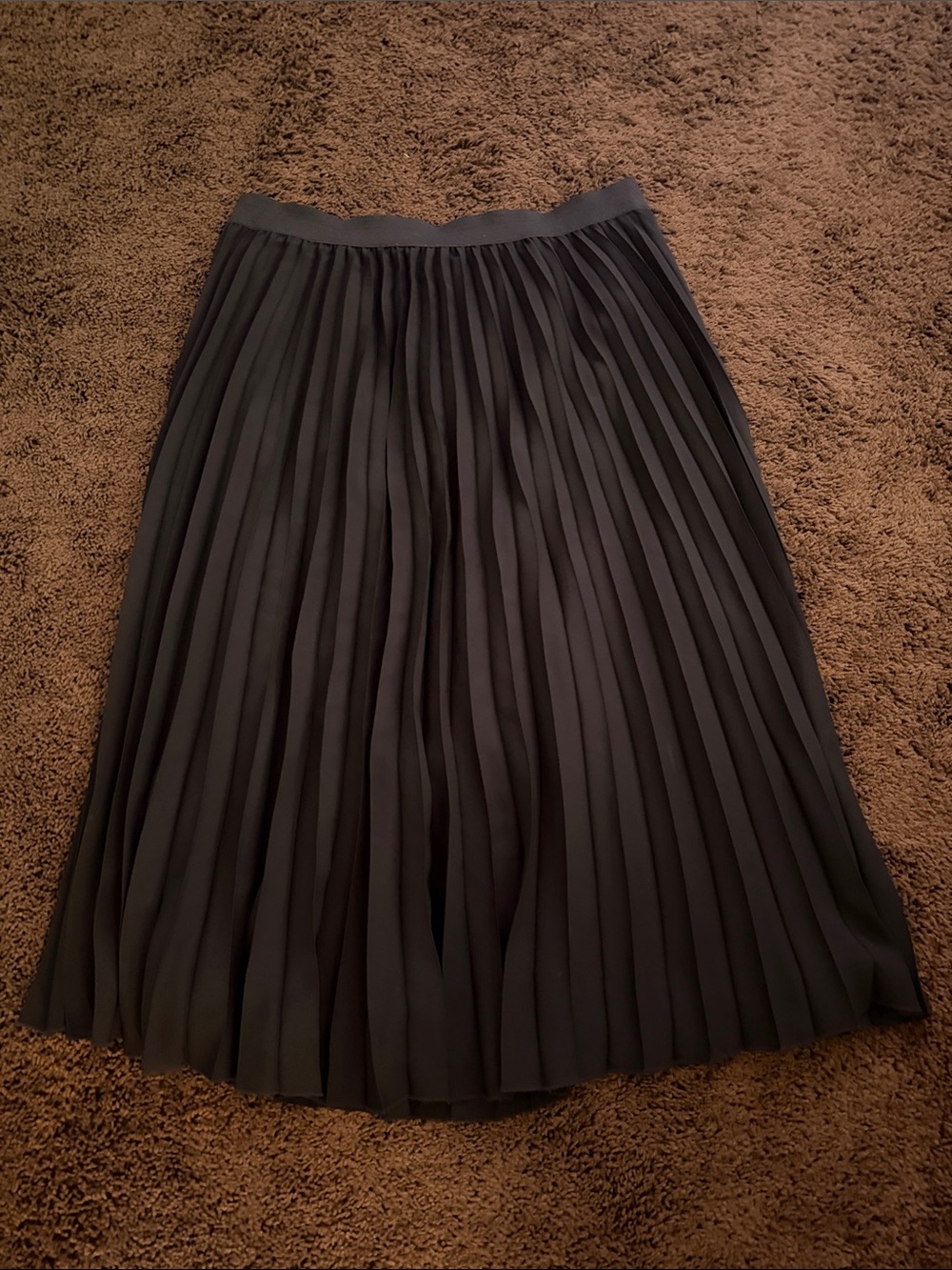 CeCe Black Pleated Midi Skirt